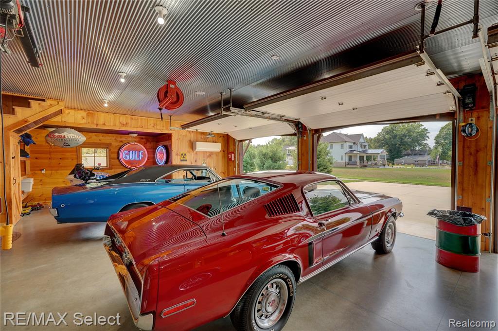 main property photo 77