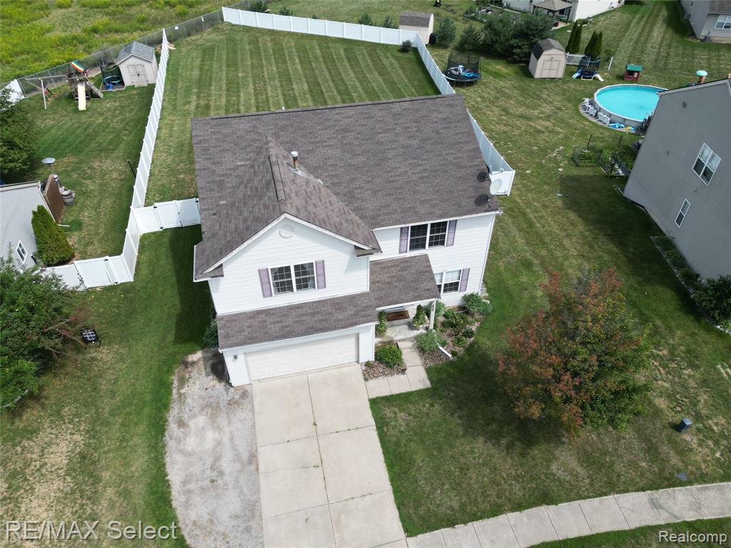 main property photo 50