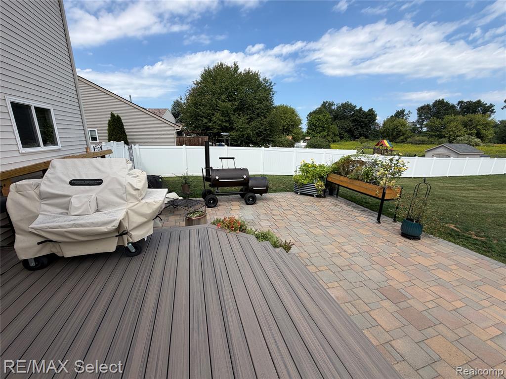 main property photo 57