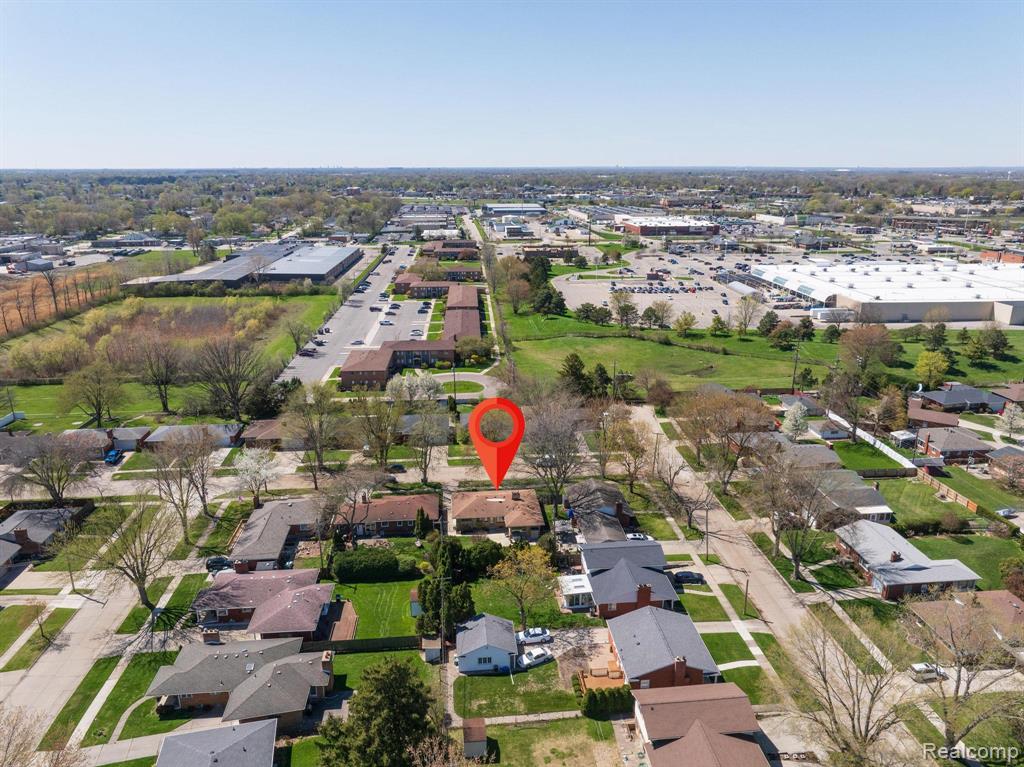 main property photo 36