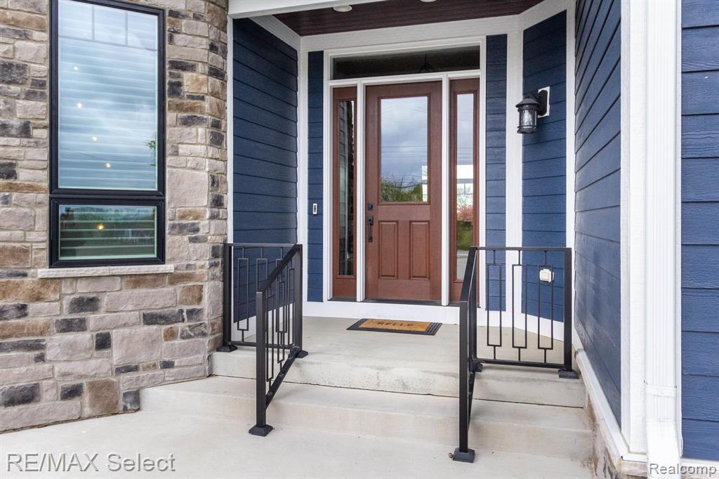 main property photo 74