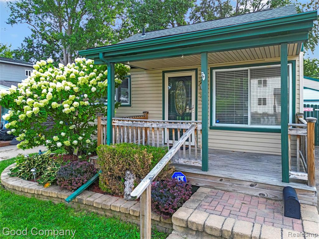 main property photo 47