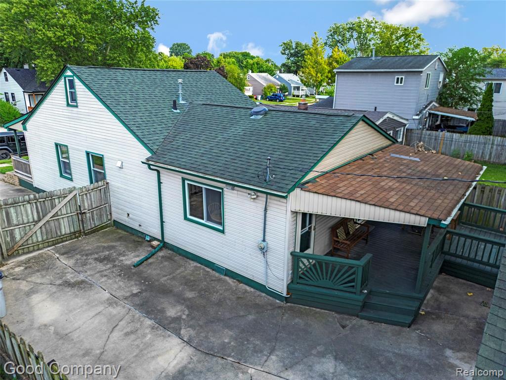 main property photo 49