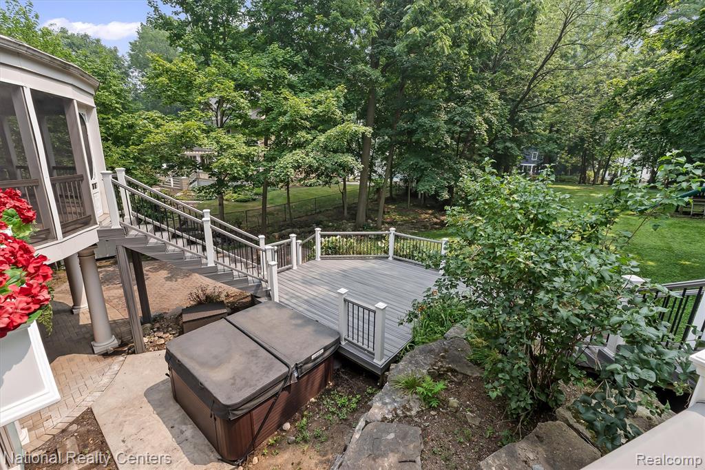 main property photo 48