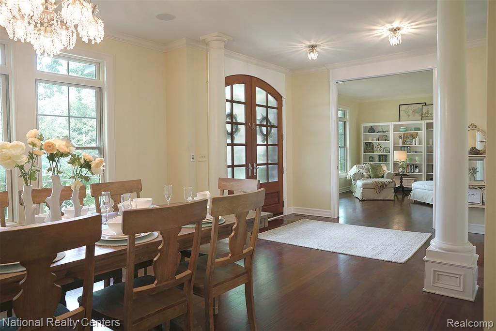 main property photo 5