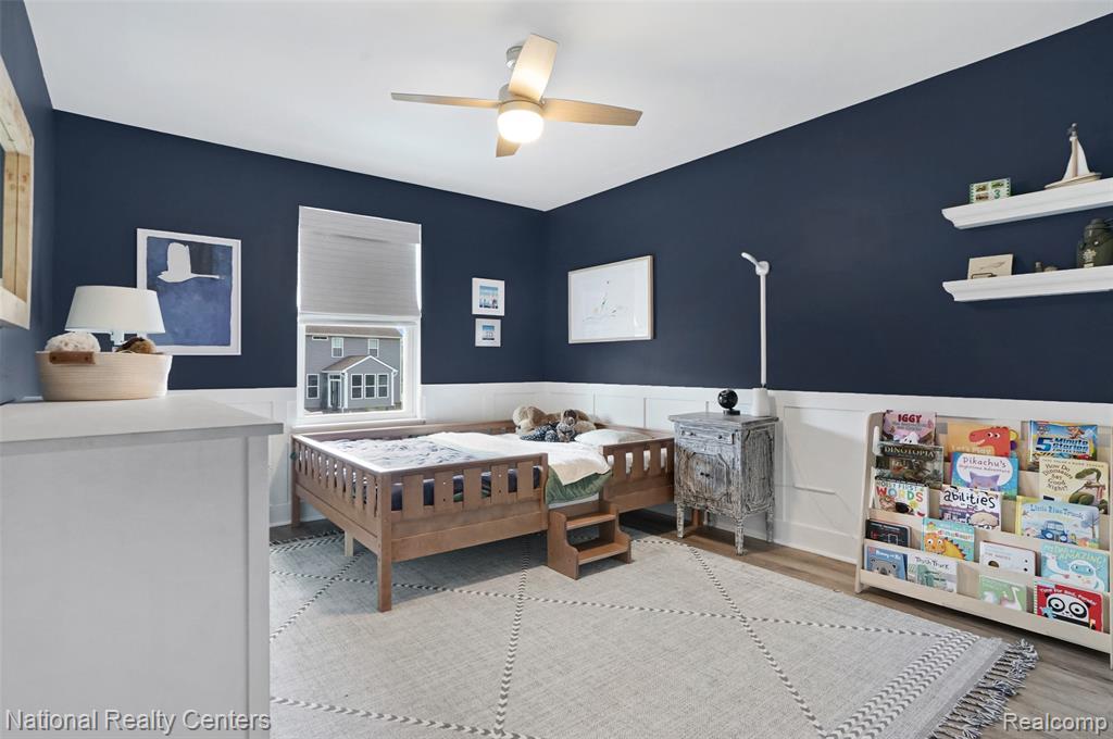 main property photo 48