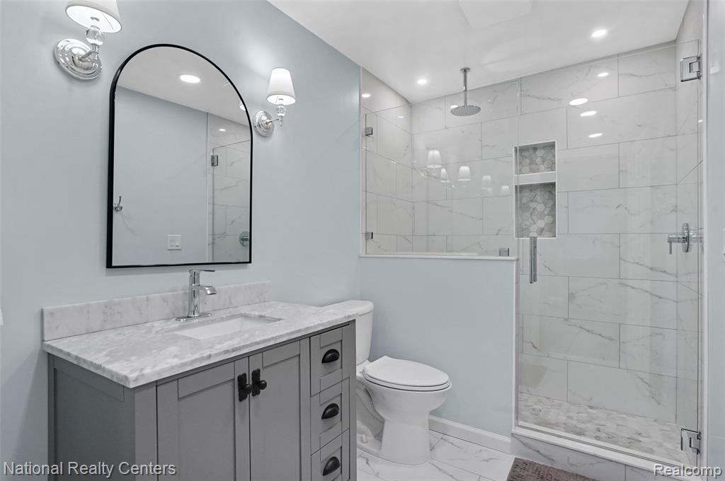 main property photo 57