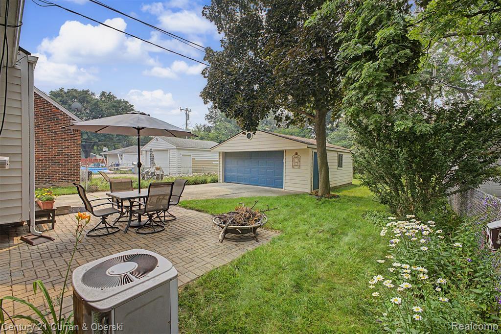 main property photo 31