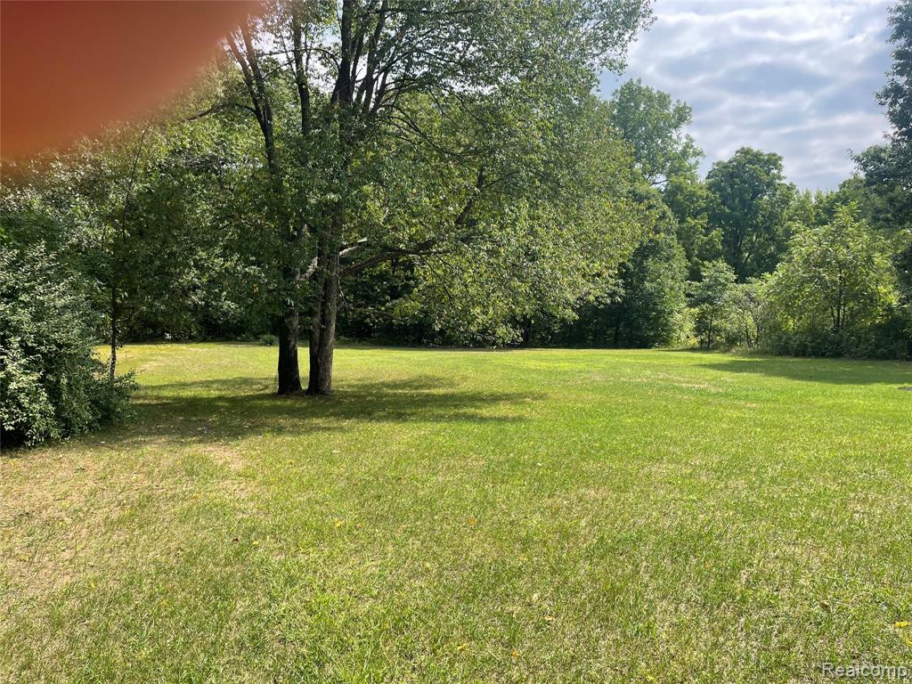 main property photo 16