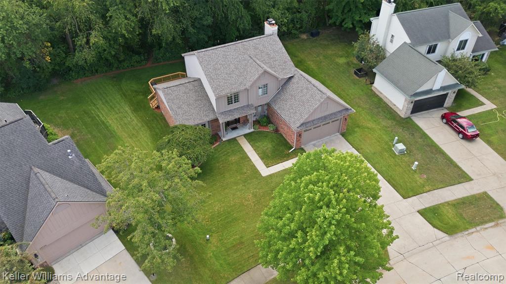 main property photo 36