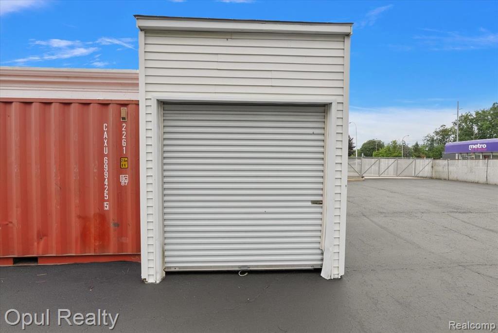 main property photo 20