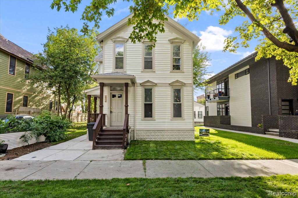 main property photo 1