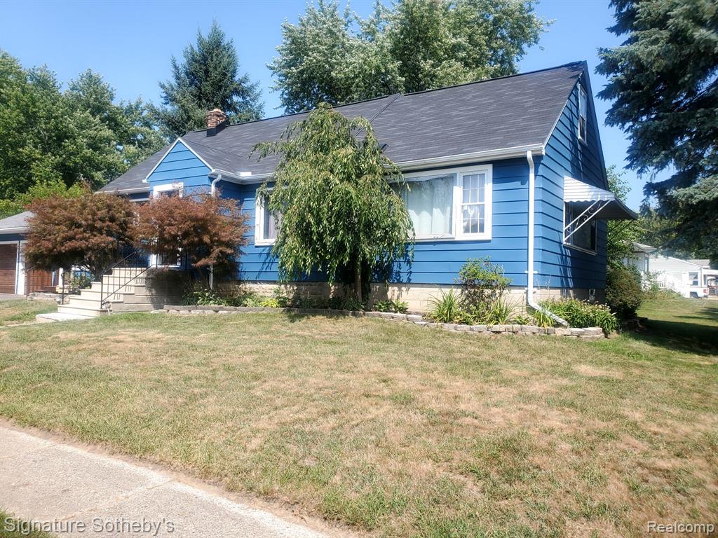 main property photo 12