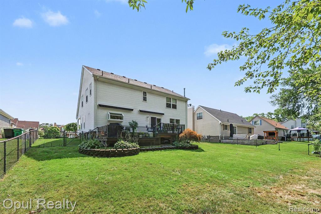 main property photo 5