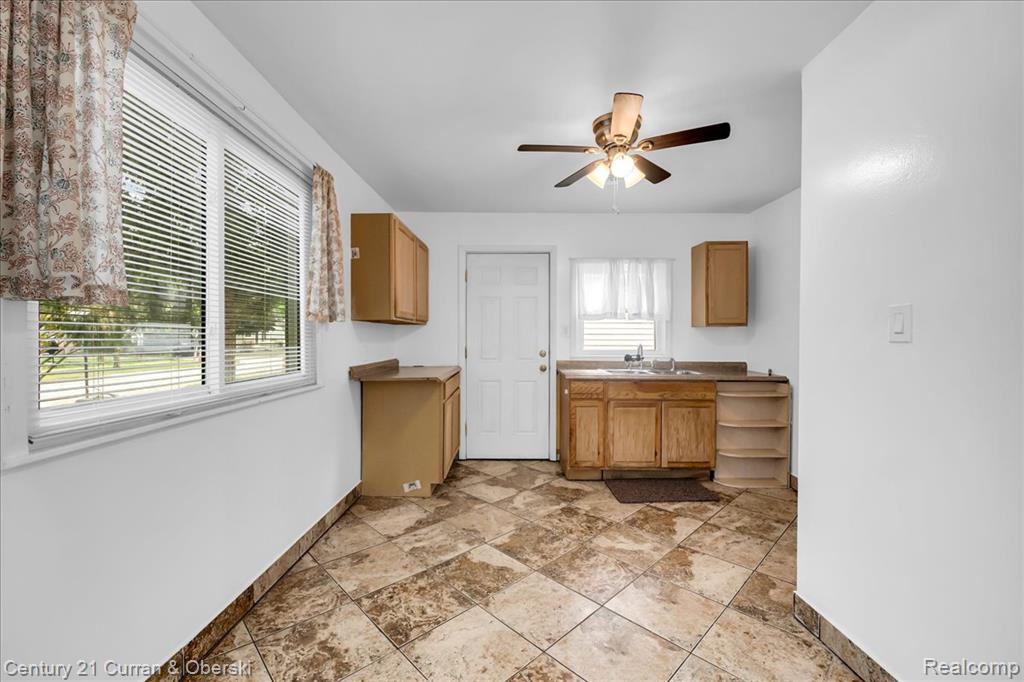 property viewer photo 5