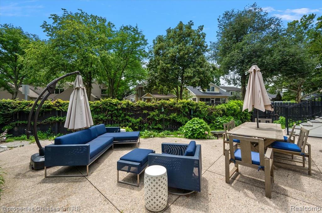 main property photo 87