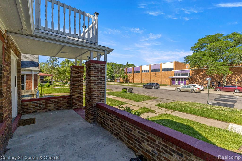 main property photo 46