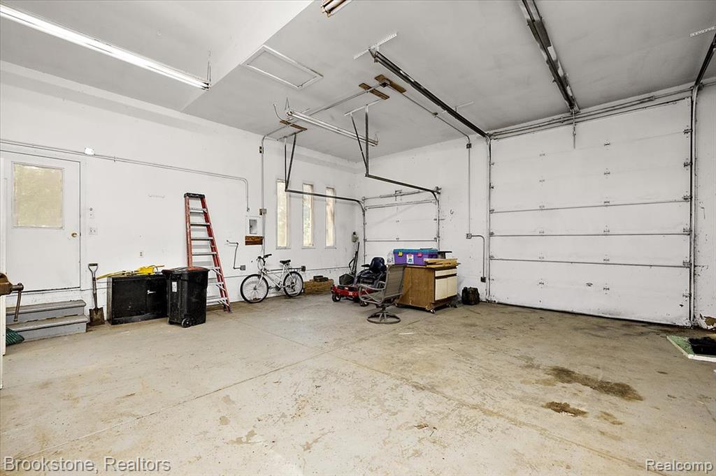 main property photo 59