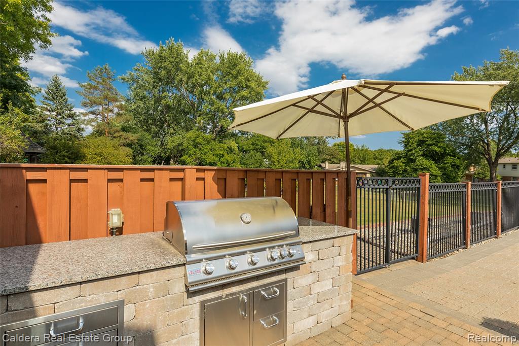 main property photo 52