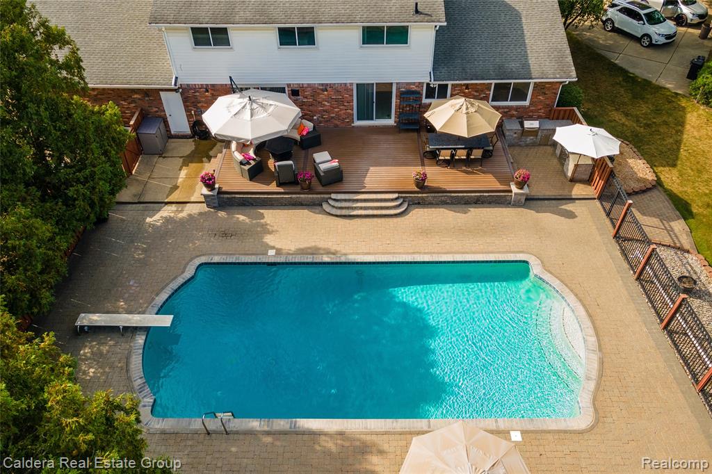 main property photo 60