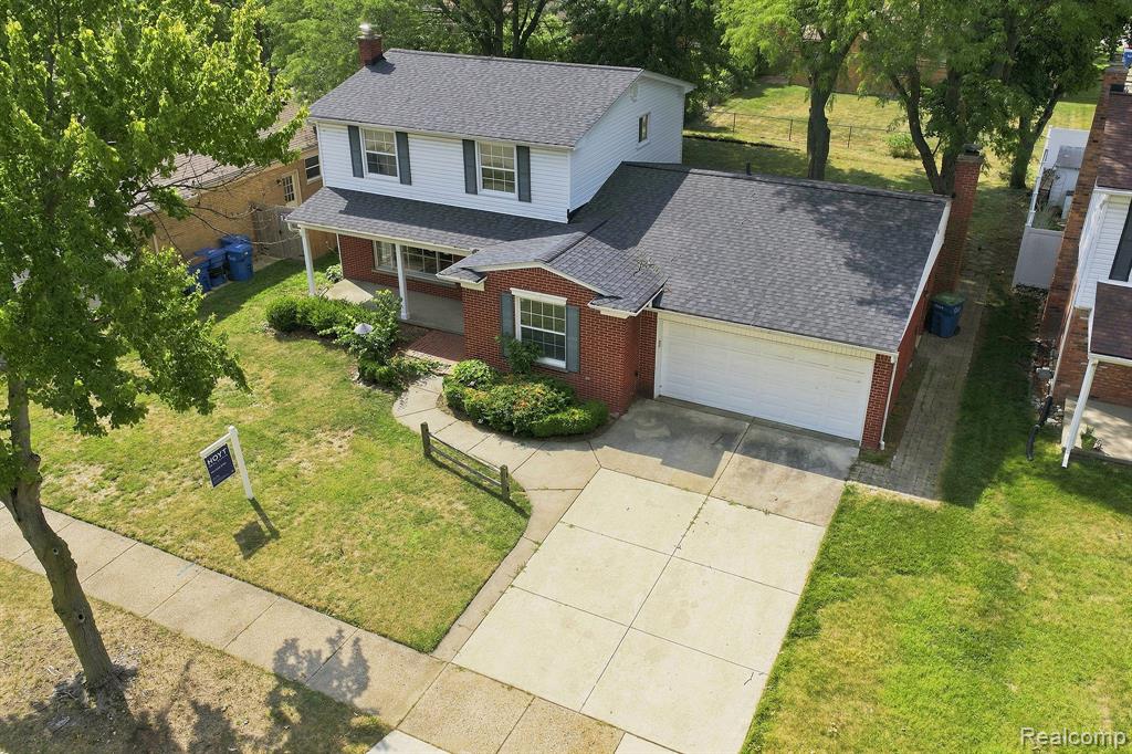main property photo 3