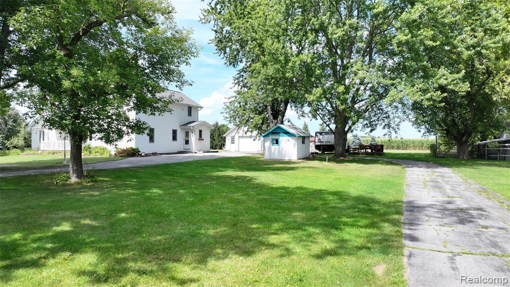 main property photo 23
