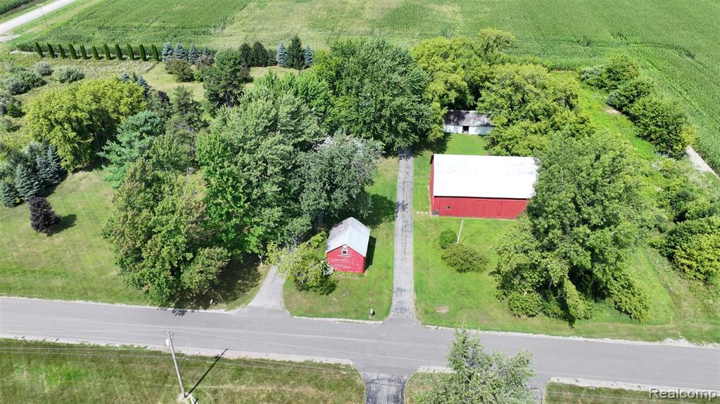 main property photo 27