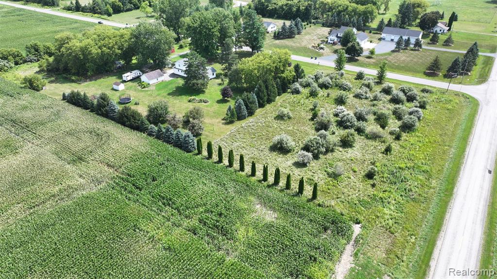 main property photo 34