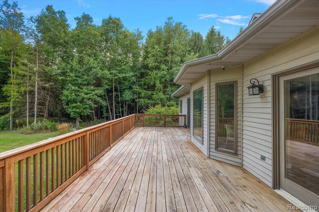 main property photo 78