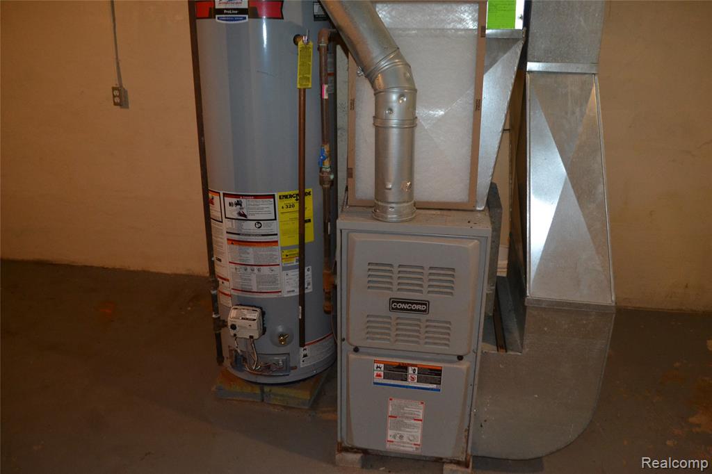 main property photo 31