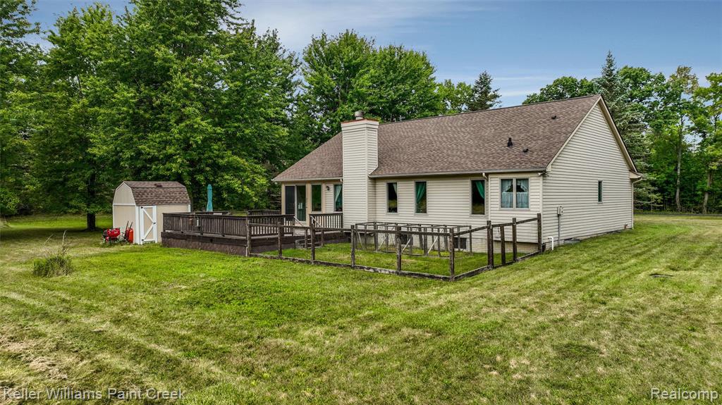 main property photo 40
