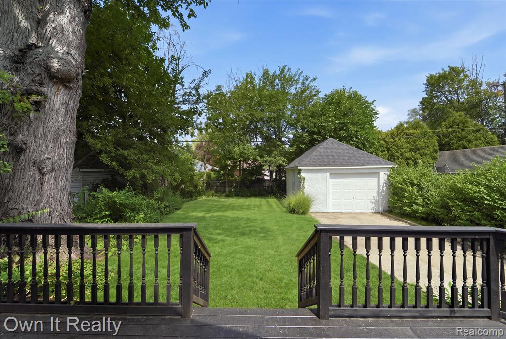 main property photo 34