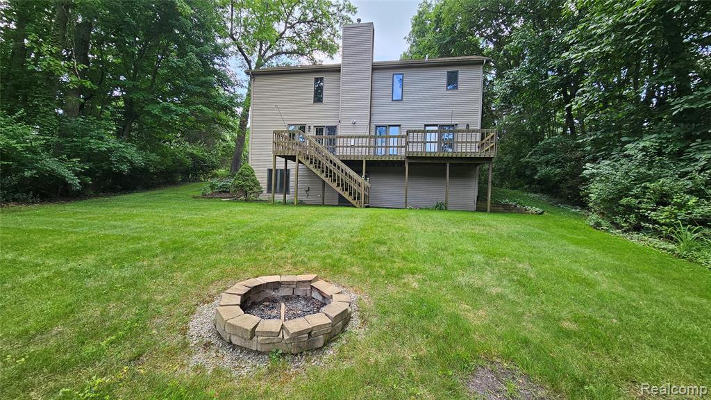 main property photo 37