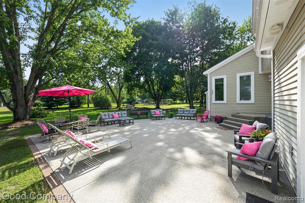 main property photo 47