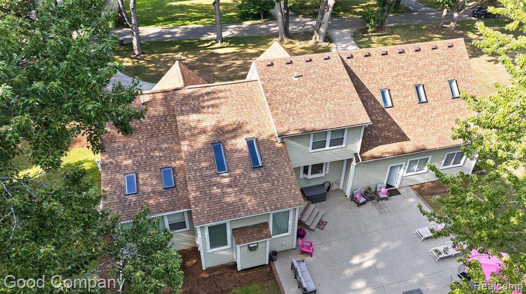 main property photo 64