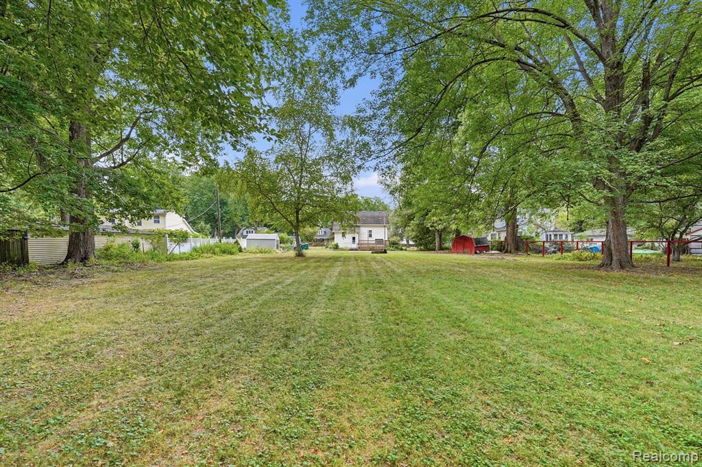 main property photo 48