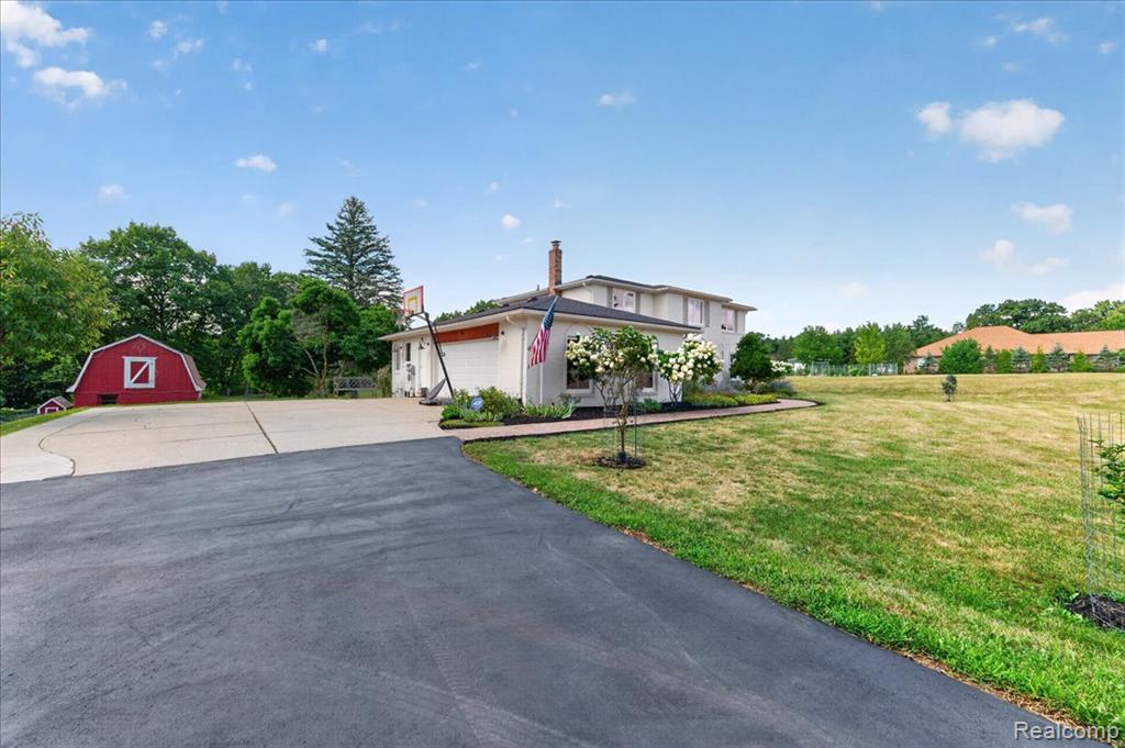 main property photo 3