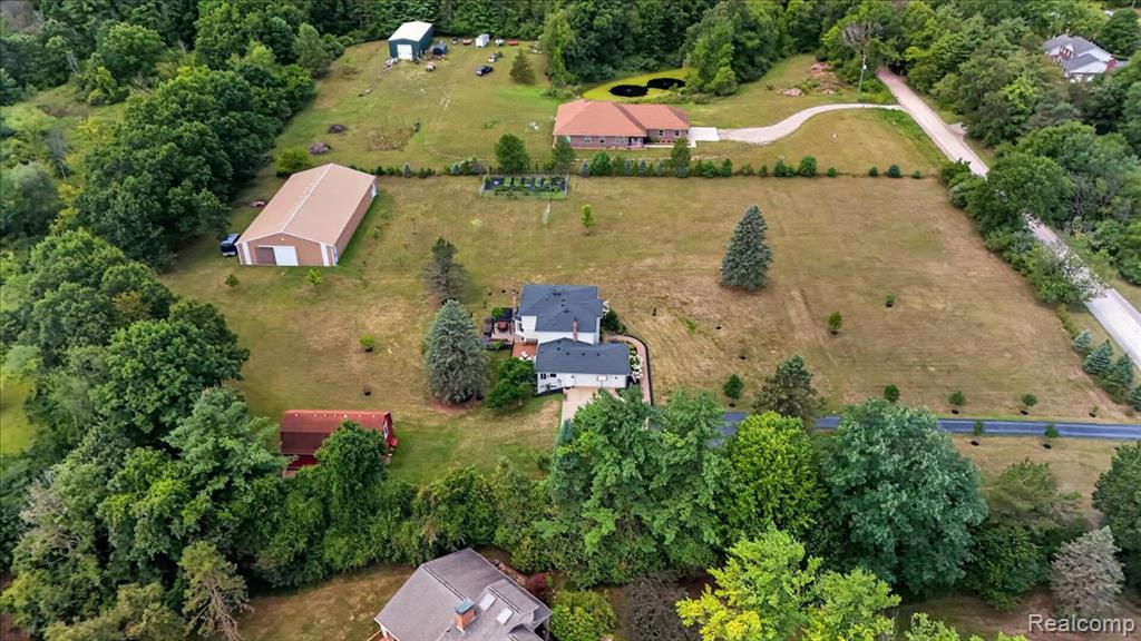 main property photo 66