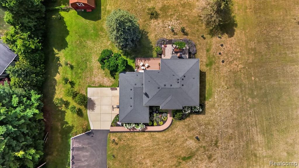 main property photo 69
