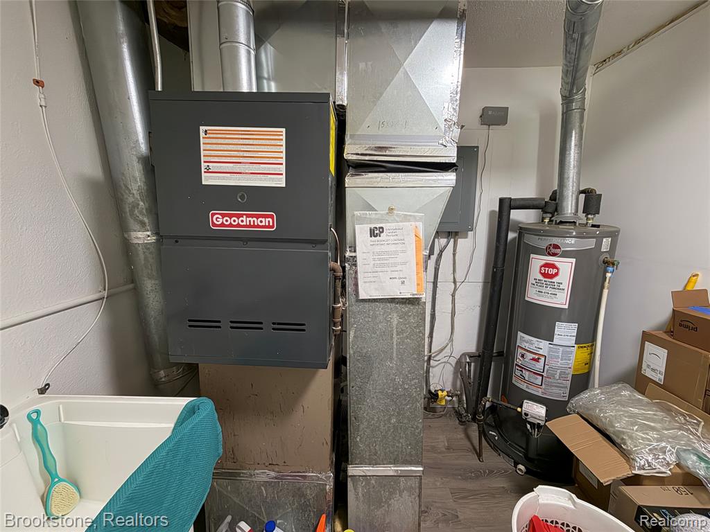 main property photo 45