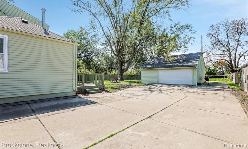 main property photo 52