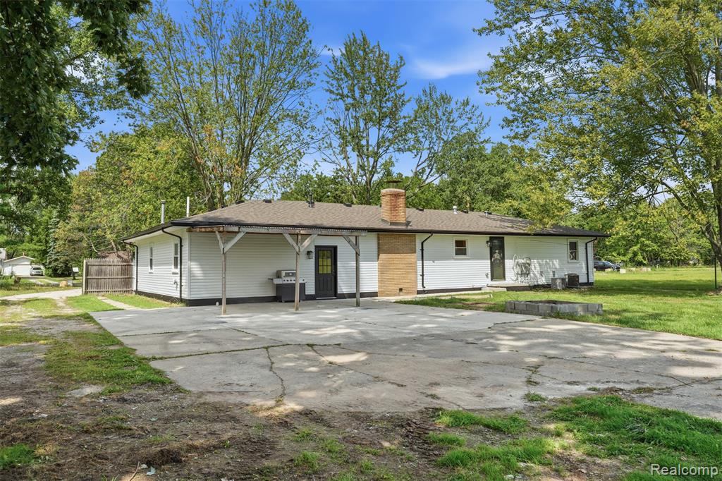 main property photo 38