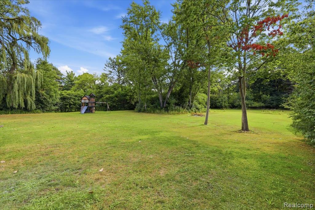 main property photo 51