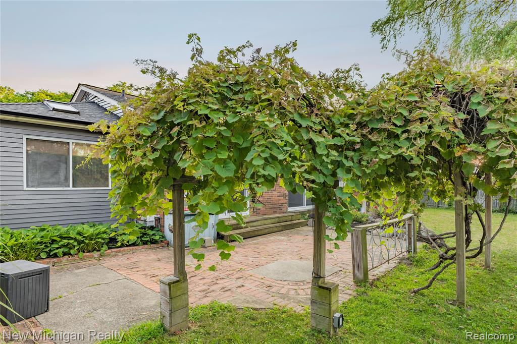 main property photo 60