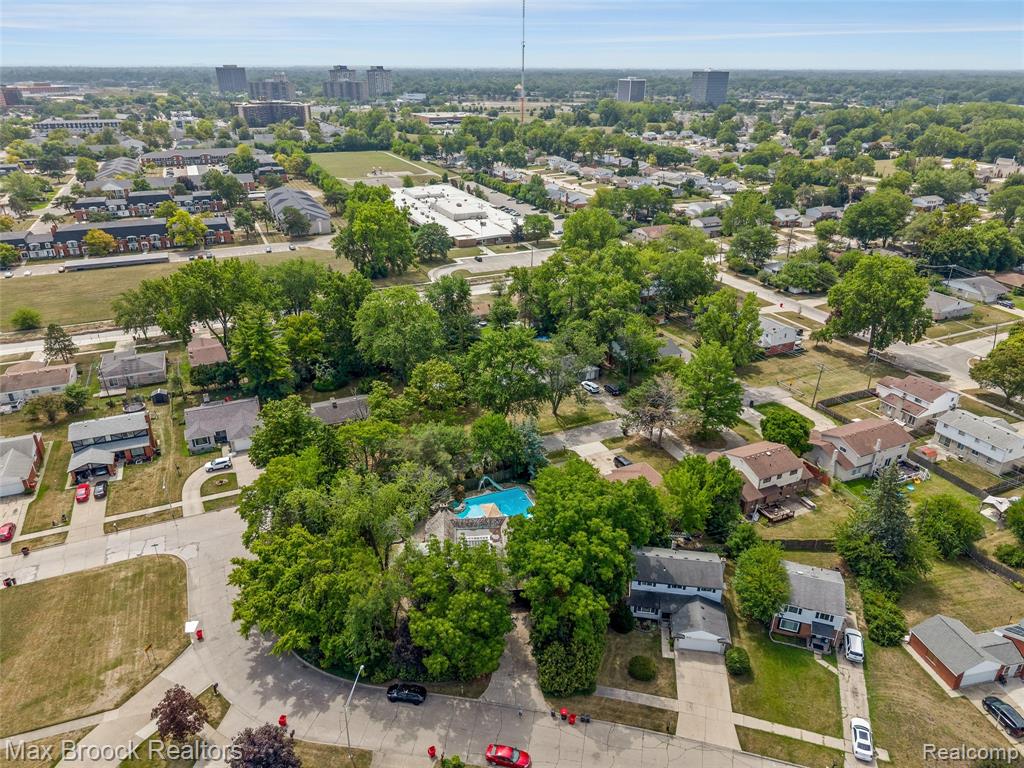 main property photo 53