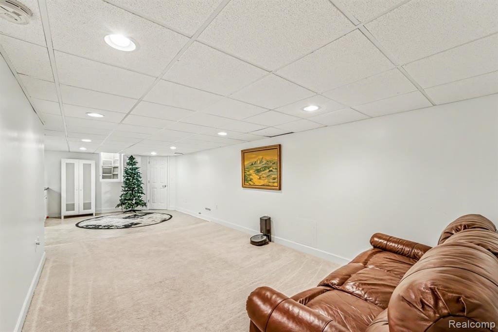 main property photo 57