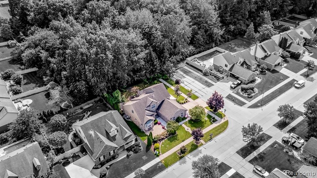main property photo 75