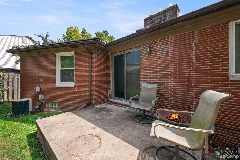 main property photo 49