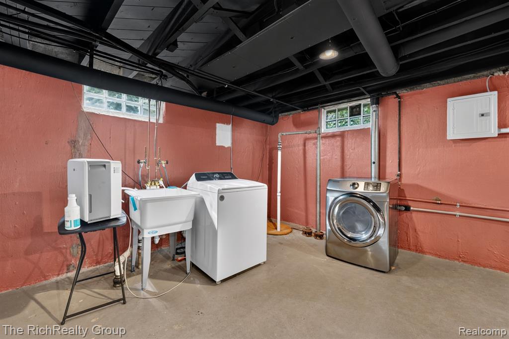 main property photo 15
