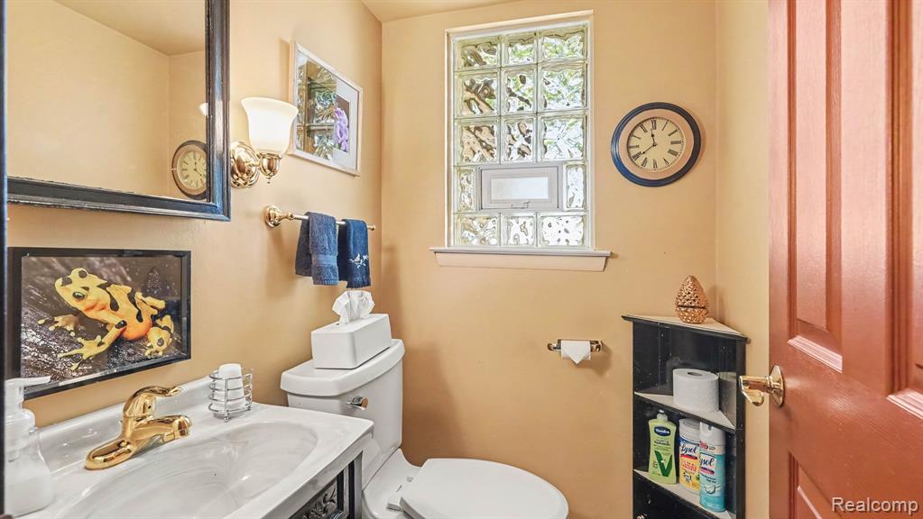 main property photo 12